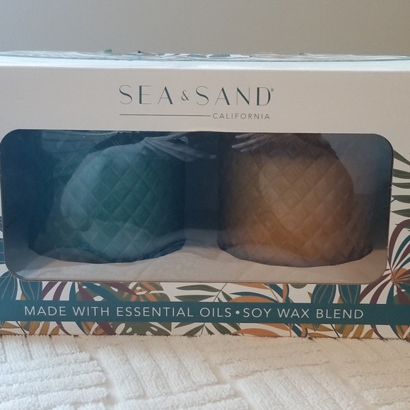 Sea And Sand Scented Elegant Glass Candle Set - Amber and Teal - Picture 2 of 3
